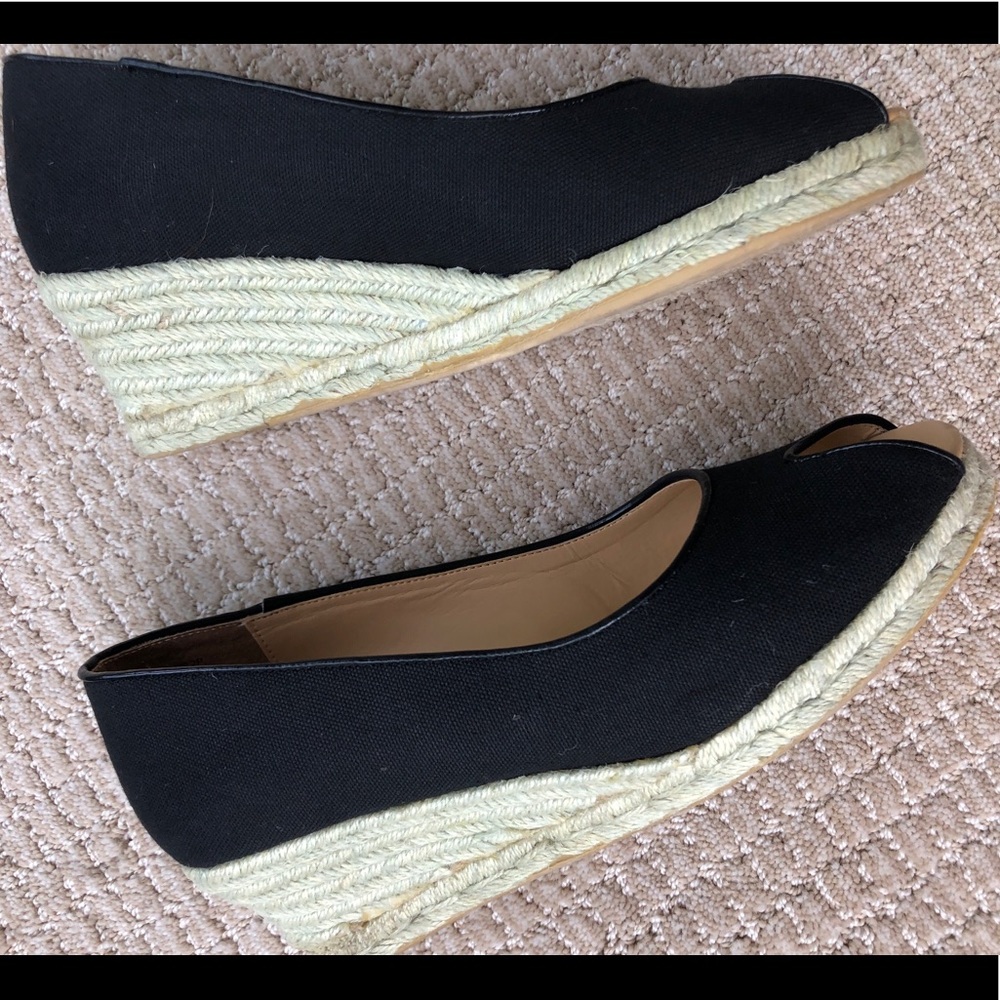 Jones New York Black Wedges